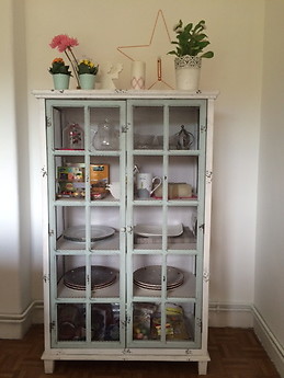 Habitación en piso amplio y soleado en Zaragoza!