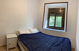 Habitación en piso de Estudiantes calle Gasómetro. Habitación 2