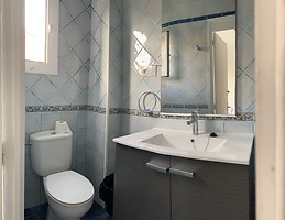 Habitación en piso de Estudiantes calle Gasómetro. Habitación 5