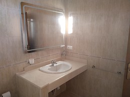 Habitación en plena sierra con campo de golf, muy cerca de Logro