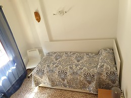 Habitación en pleno centro de El Palo Malaga