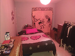 Habitación sencilla fácil de mantener en Gijón