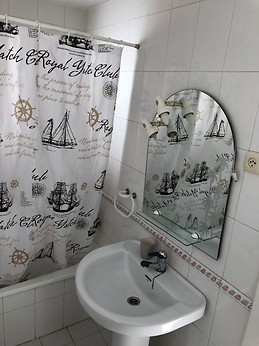 Habitación muy bien situada en Málaga