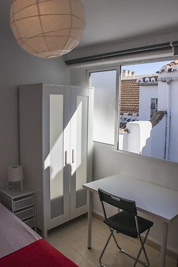 habitacion super luminosa en pleno centro