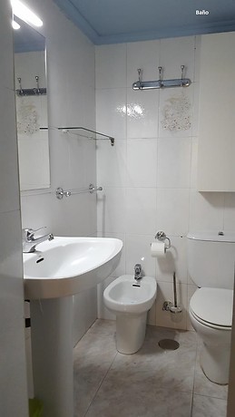 Habitaciones individuales con wifi en piso compartido para estud