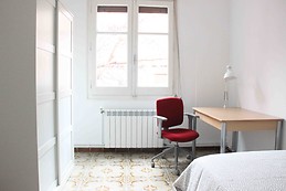 Habitaciones con wifi en el centro y cerca de la universidad