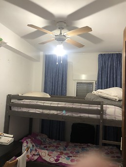 Habitatacion con todas as comodidades en familia anfitriona