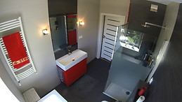 High standard, fully furnished flat for rent