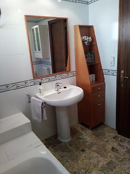 Huge Sunny Penthouse Apartment, 10th Floor- Room with Desk