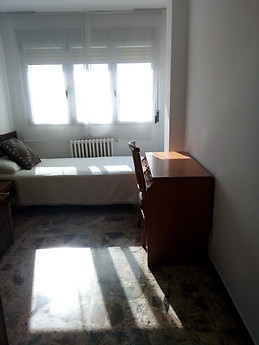 Huge Sunny Penthouse Apartment, 10th Floor- Room with Desk