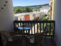 idyllic, large and sunny flat