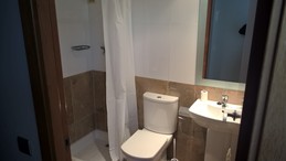 Individual room with private bathroom