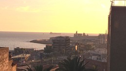 Individual room with private bathroom