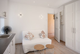 Jolie Studio sur Toulon avec wifi+Terrasse