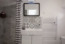 Jolie Studio sur Toulon avec wifi+Terrasse