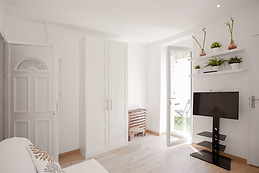 Jolie Studio sur Toulon avec wifi+Terrasse