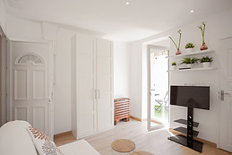 Jolie Studio sur Toulon avec wifi+Terrasse