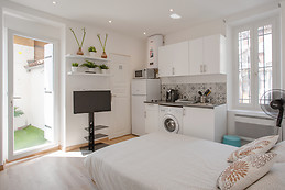 Jolie Studio sur Toulon avec wifi+Terrasse