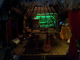 Jolie et vaste chambre meublée