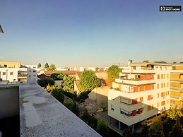 large-1-bedroom-apartment-rent-angyalfold-d5f4867f970b4cb0f5ca52