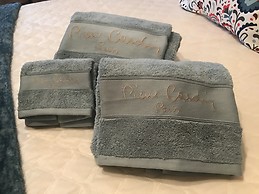 Large and sunny room for rent in central Braga