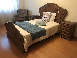 Large and sunny room for rent in central Braga