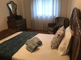 Large and sunny room for rent in central Braga