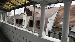 Large apartment at the Astoria metro rent - 4 bedrooms, 3 bathro