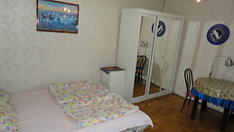 Large apartment at the Astoria metro rent - 4 bedrooms, 3 bathro