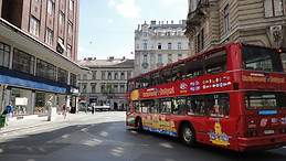 Large apartment at the Astoria metro rent - 4 bedrooms, 3 bathro