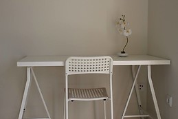 Large and sunny room in Vila Nova de Famalicão only 10 minutes w