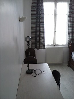 Loue plusieurs chambres dans espace indépendant.