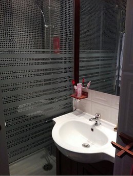 Lovely three room shared flat with balcony in Malaga center