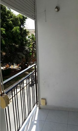 Lovely three room shared flat with balcony in Malaga center