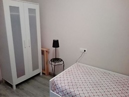 Lovely three room shared flat with balcony in Malaga center