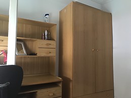 Medium bedroom in Zaragoza, 5 mins walk to Campus San Francisco