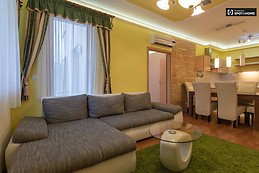 modern-2-bedroom-apartment-rent-ujlipotvaros-24523324c90fd4d523a