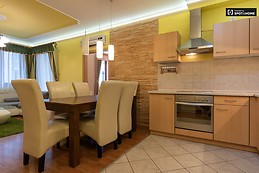 modern-2-bedroom-apartment-rent-ujlipotvaros-e0c341a0dfdee5831bc