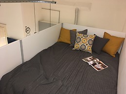 Moody studio apartment with fabulous new furniture in the city c