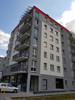 New three room apartment located close to center of the city and