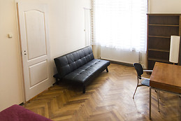 NICE FLAT IN MIDDLE OF BUDAPEST