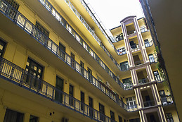 NICE FLAT IN MIDDLE OF BUDAPEST