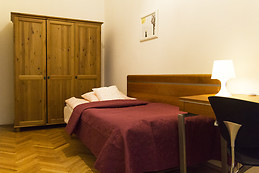 NICE FLAT IN MIDDLE OF BUDAPEST