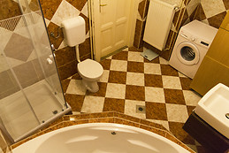 NICE FLAT IN MIDDLE OF BUDAPEST