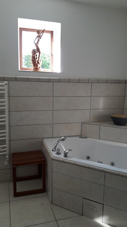 Nice and sunny room with a view