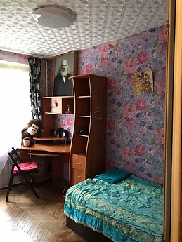 One room, 5 min to metro Sevastopolskaya, Moscow