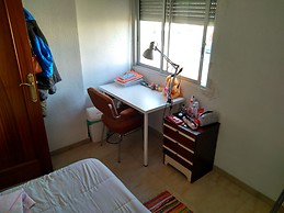 Piso acogedor y bien situado