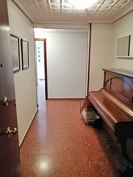 Piso amplio a 50 m de la universidad