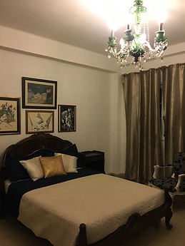 Piso amplio y acogedor de tres habitaciones en una zona privilegiada de la Habana ( vedado)