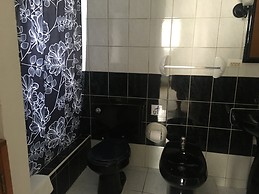 Piso amplio y acogedor de tres habitaciones en una zona privileg